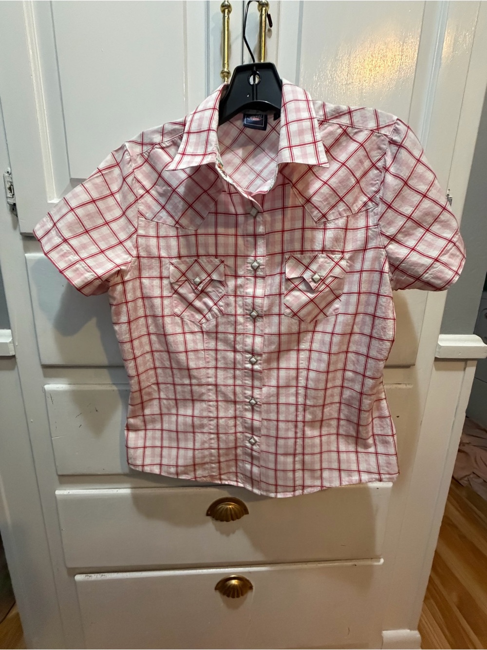 Cruel Girl western L Pink White Red Plaid Collared Short Sleeve Pearl snap
